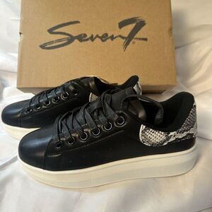 Seven7 Footwear Women's Miki Low Top Platform Sneaker Black Snake Shoe Size 7